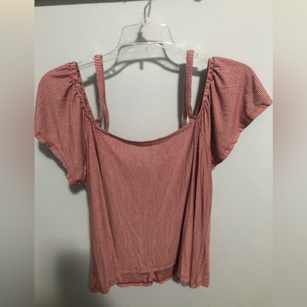 American Eagle women’s cold shoulder strappy red stripe top. Size medium.